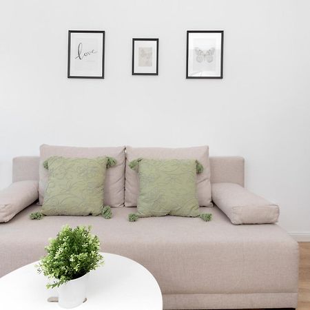 Starowiejska Apartment With Balcony Next To Arena Gdansk Stadium By Noclegi Renters エクステリア 写真